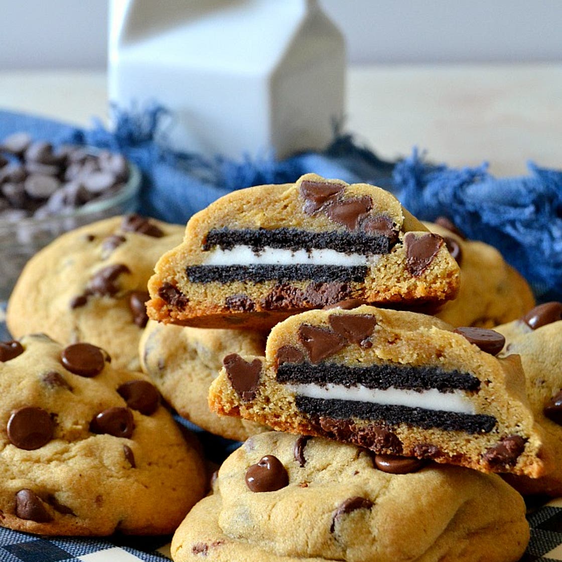 Oreo Stuffed Chocolate Chip Cookies