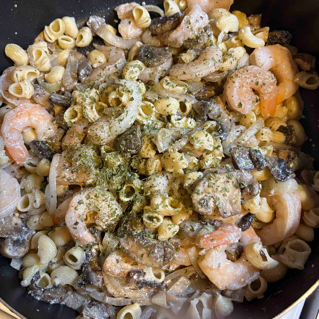 Creamy Garlic-Herb Mushroom Noodles with Shrimp