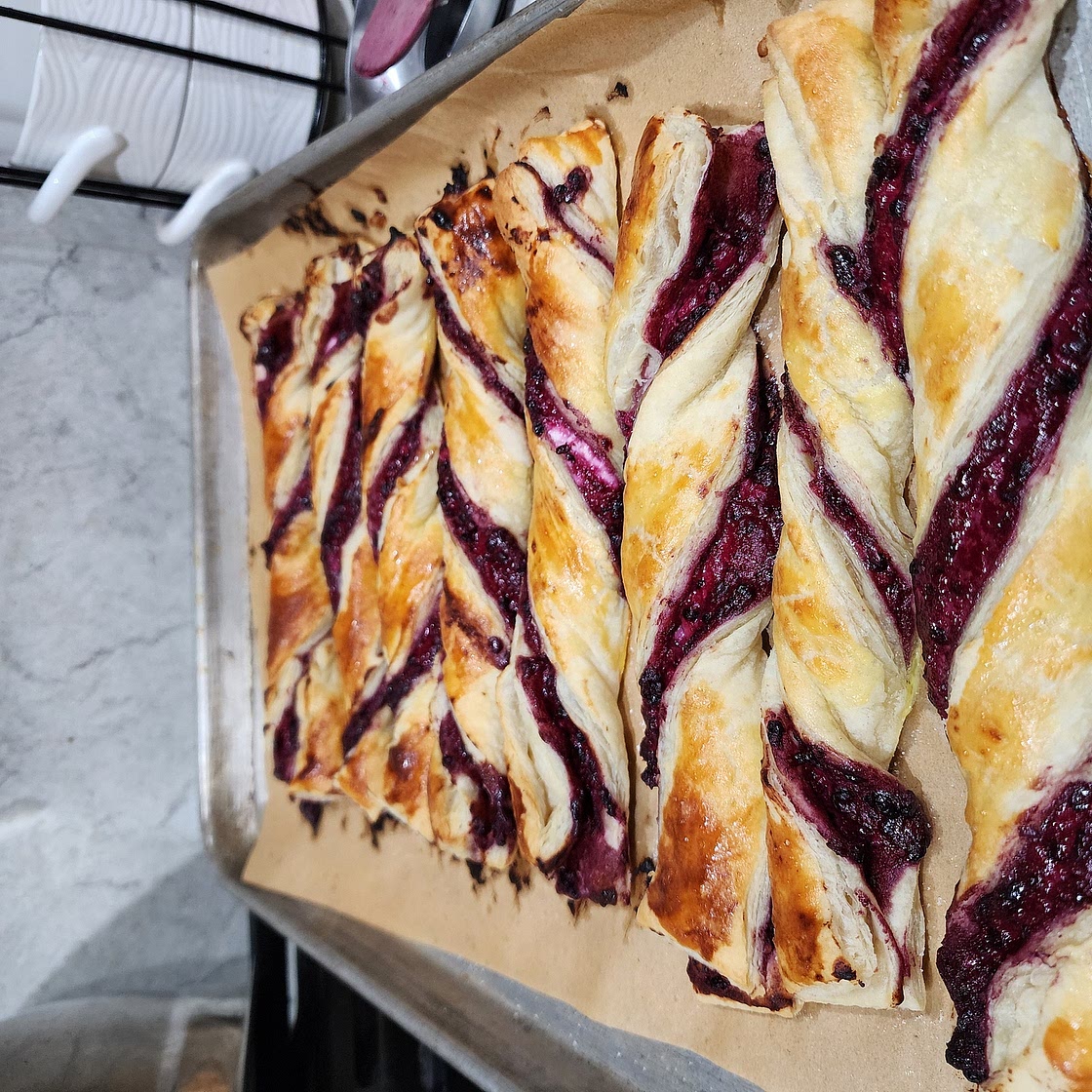Goat cheese black berry twists
