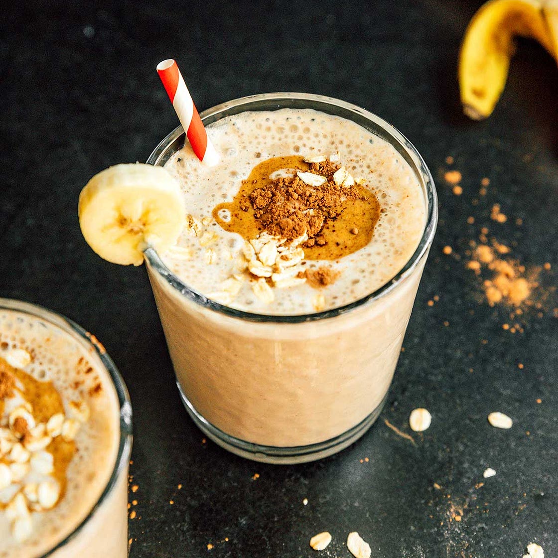 Wake Me Up Coffee Smoothie (With Oats And Banana)