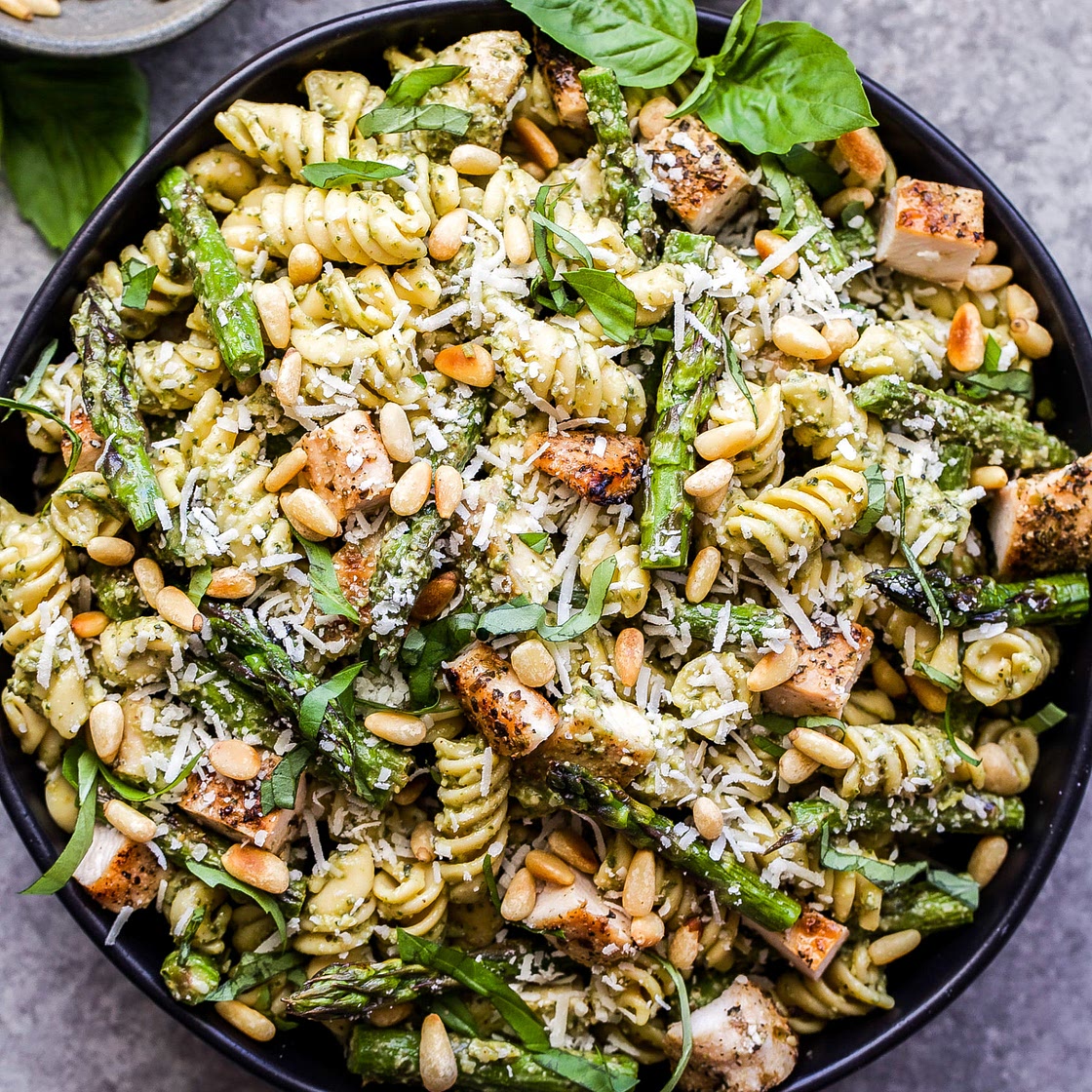 Grilled Chicken and Asparagus Pesto Pasta