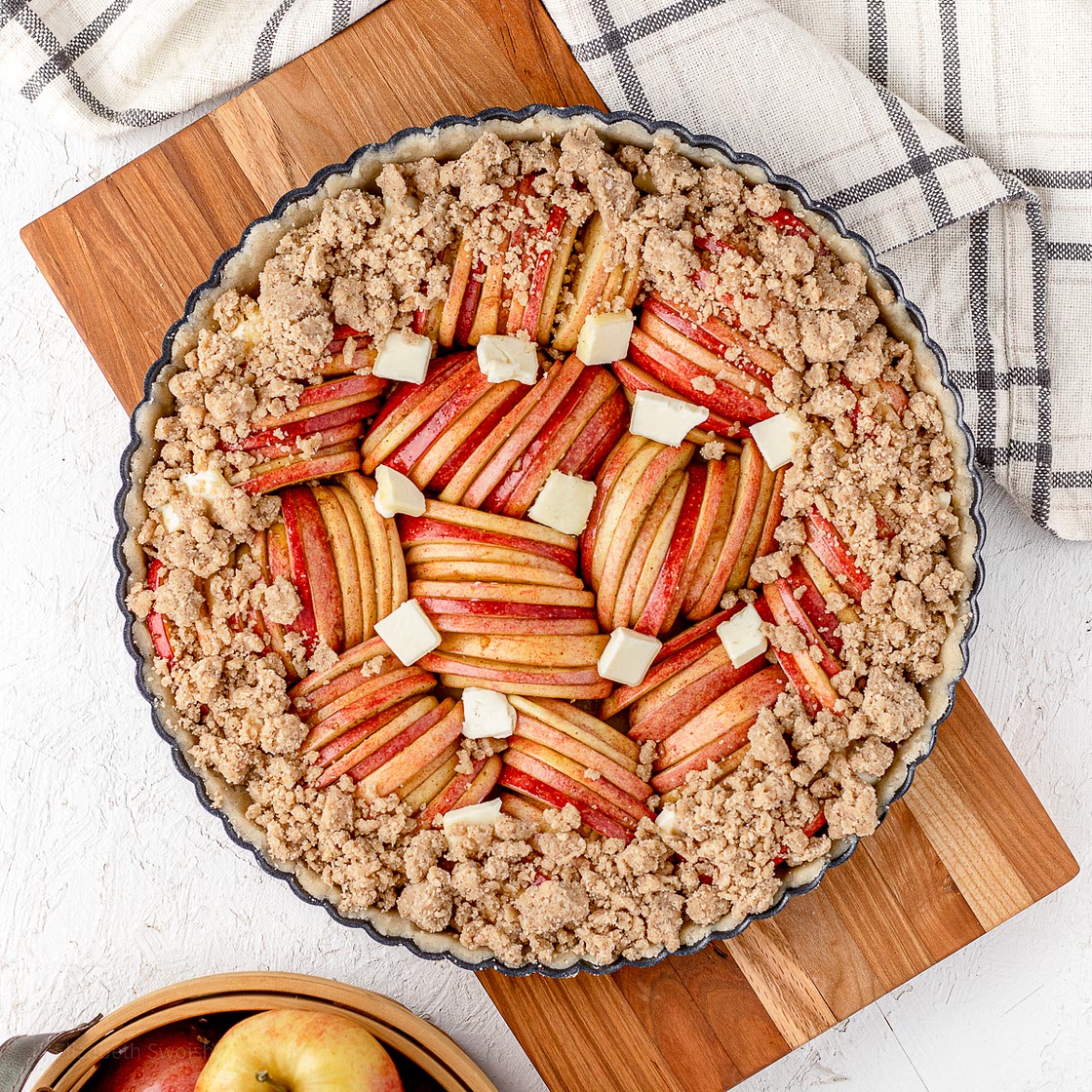 Apple Crumble Tart