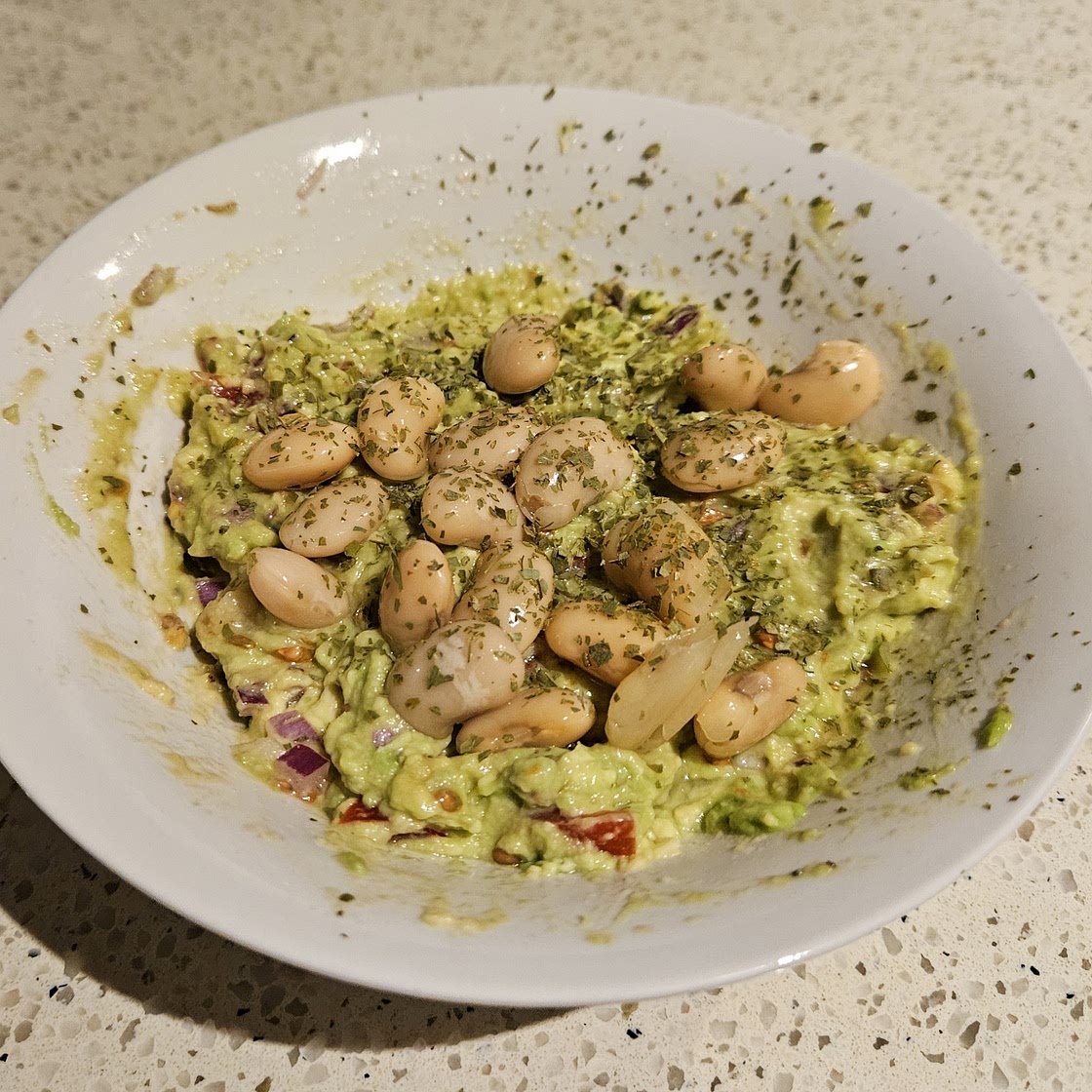 Guacamole Dip with Butter Beans