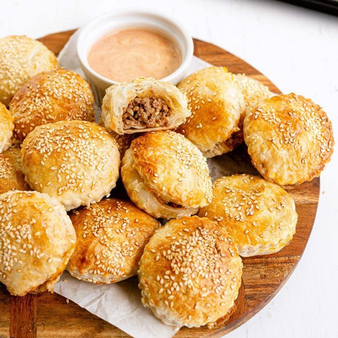 Cheeseburger pastry puffs recipe
