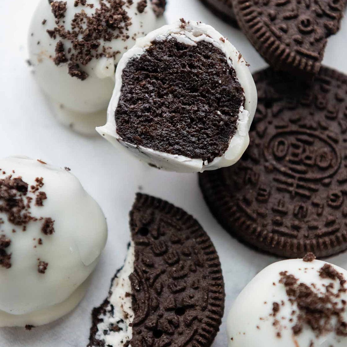Easy Gluten-Free Oreo Balls (3 Ingredients)