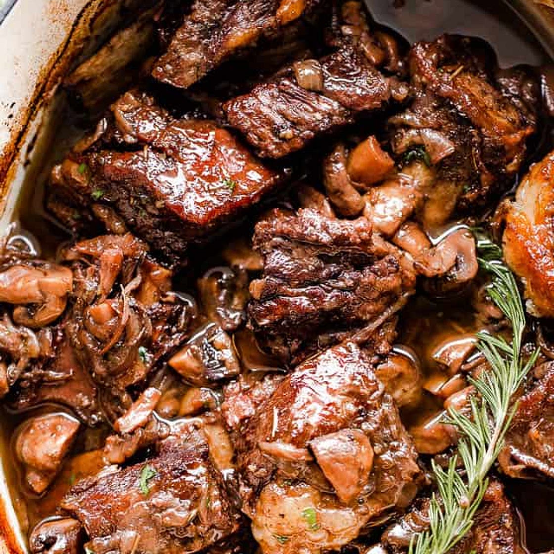Slow Cooker Red Wine Braised Short Ribs