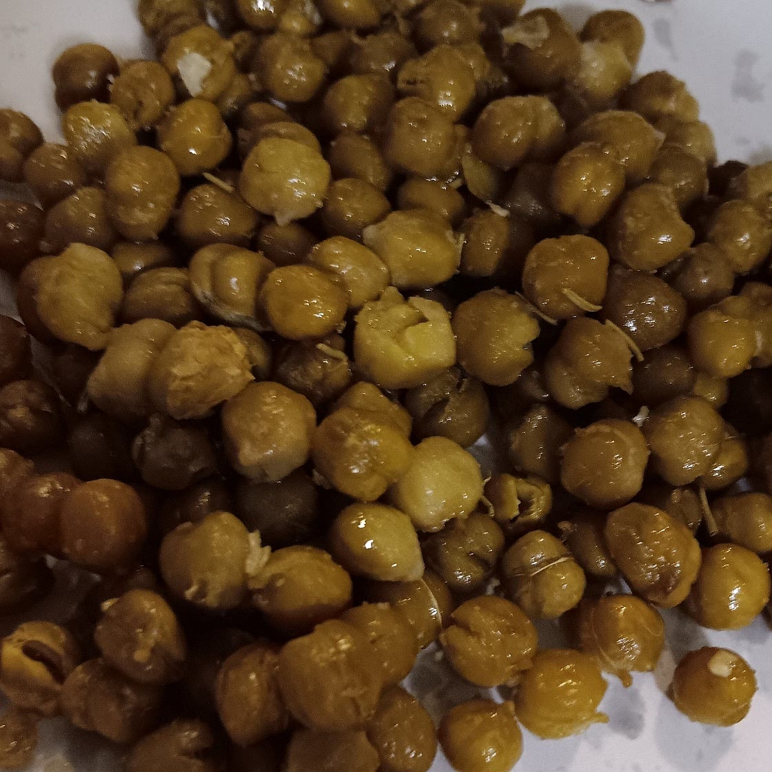 Easy Air Fryer Crunchy Chickpeas
