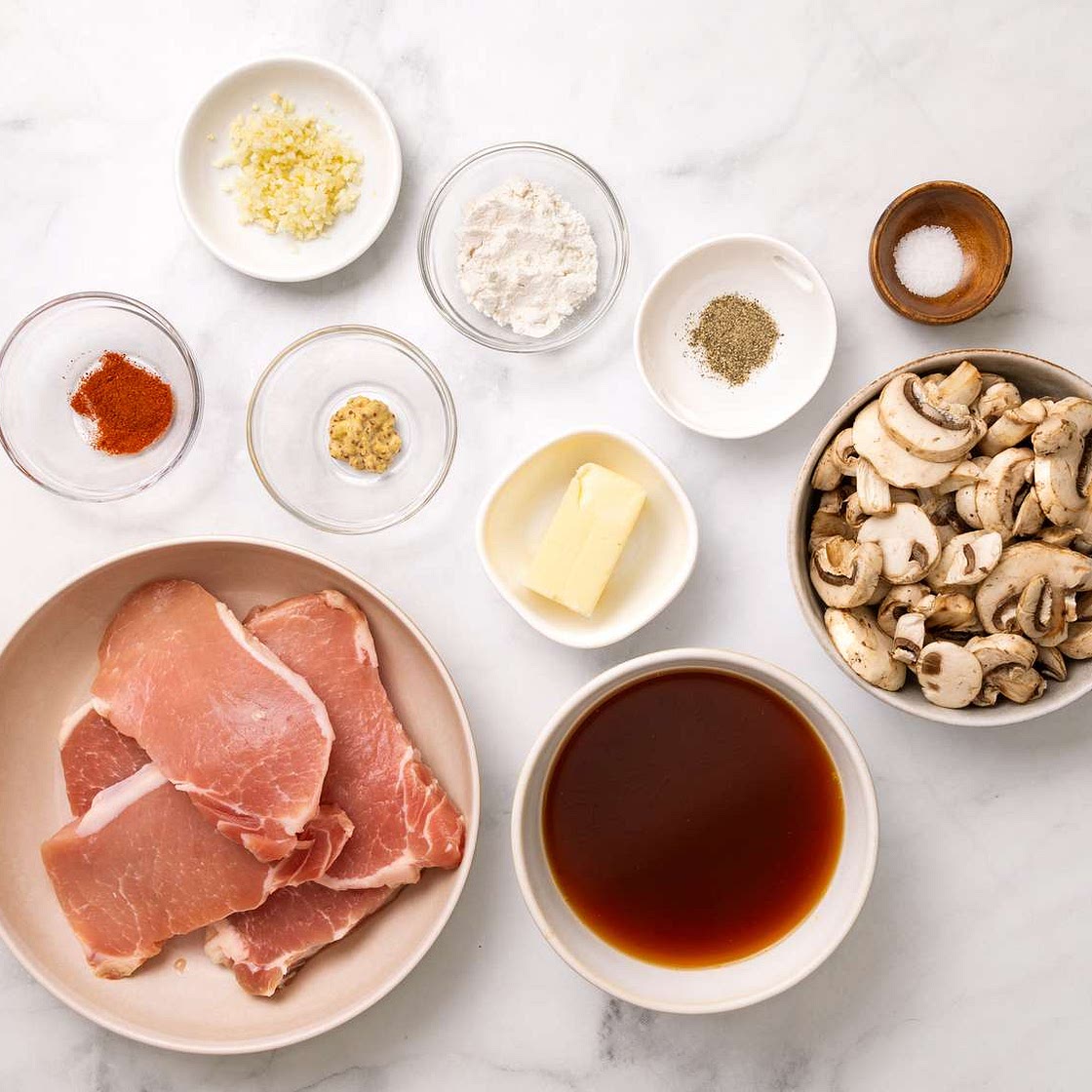 Pork Chops in Garlic Mushroom Sauce