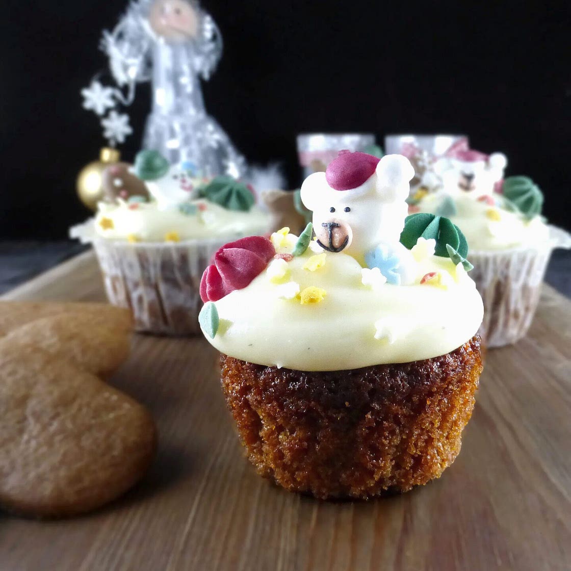 Gingerbread Spelt Cupcakes