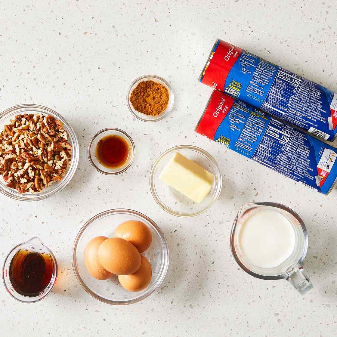 Easy Cinnamon Roll Casserole