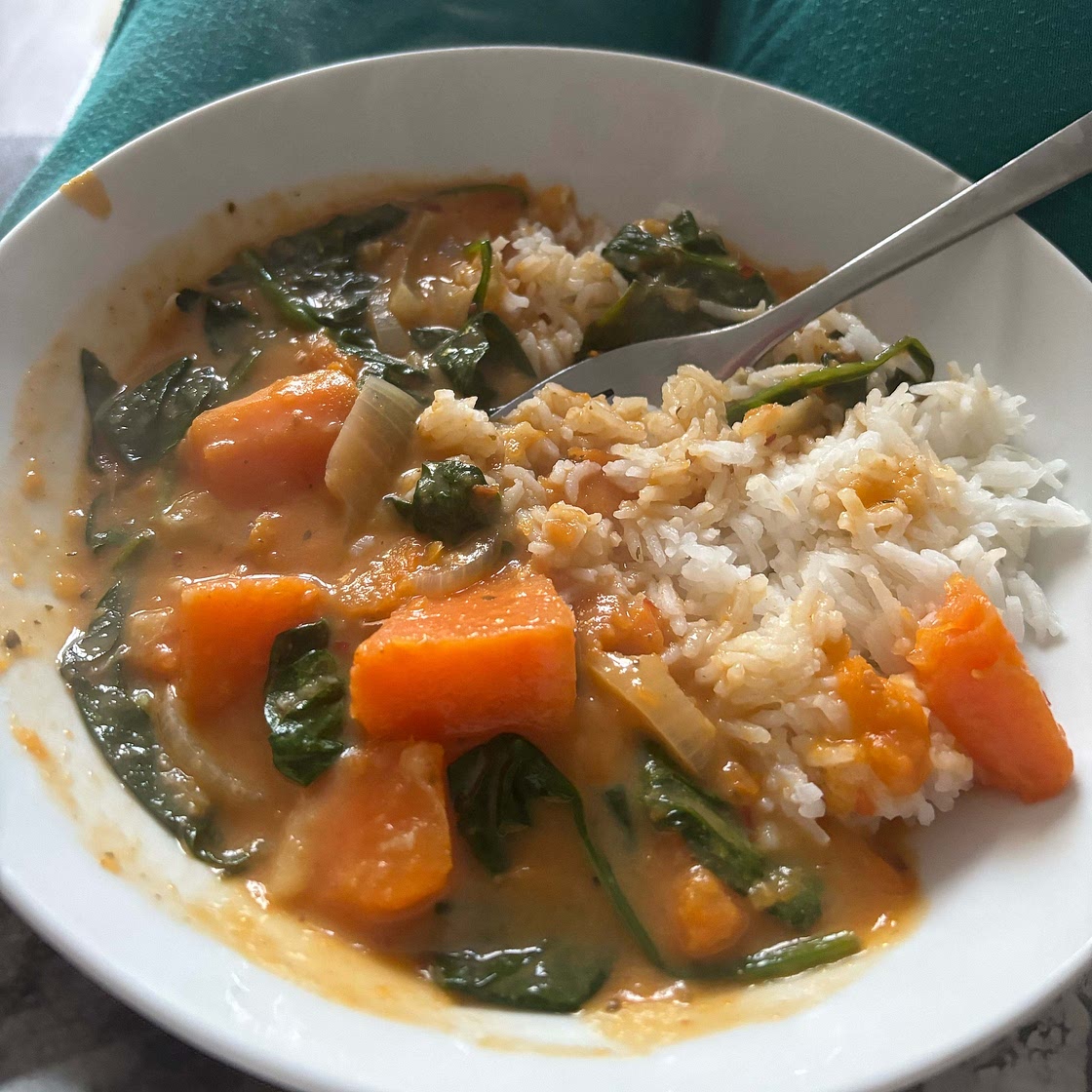 Satay sweet potato curry