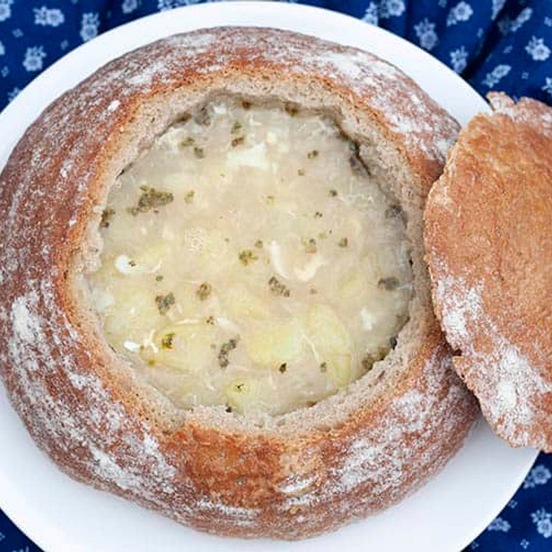 Česnečka – Traditional Czech Garlic Soup