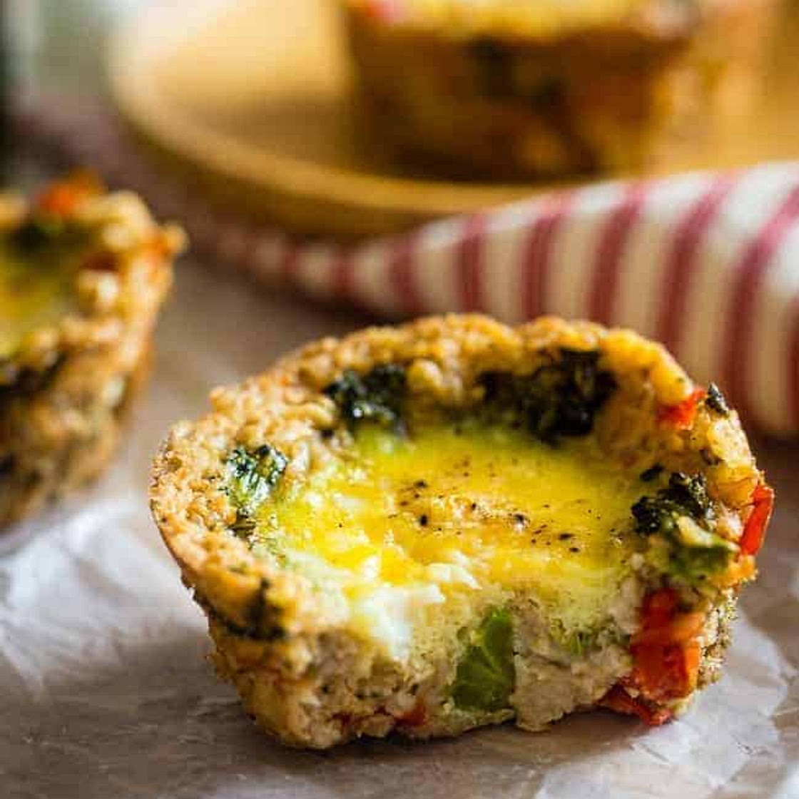 Egg Muffins with Savory Oatmeal Vegetable Crust