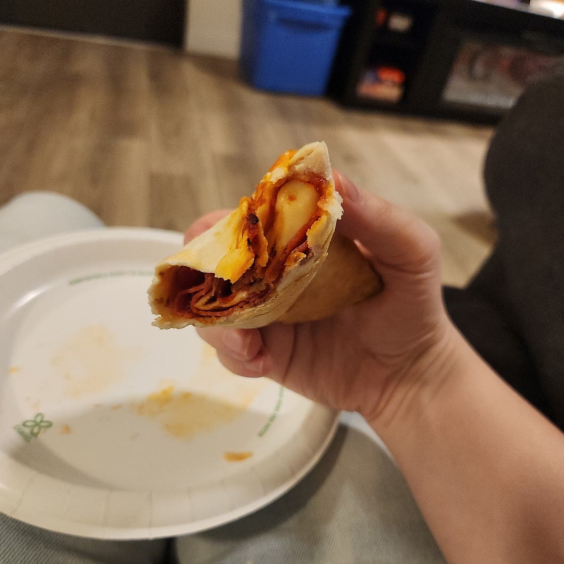 Easy Air Fryer Pizza Roll Ups