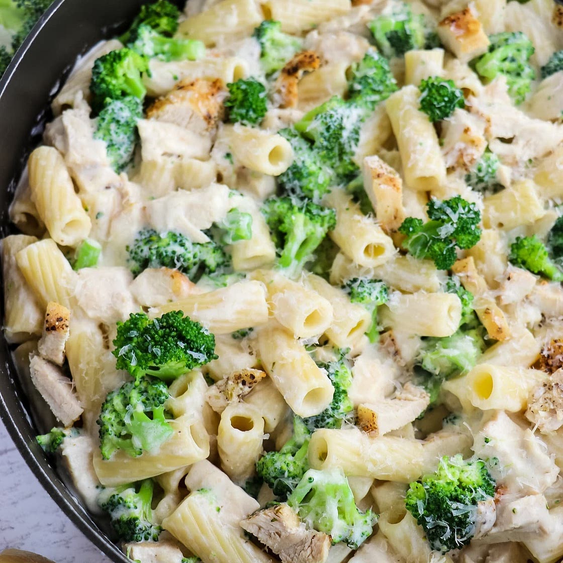 Chicken and Broccoli Alfredo