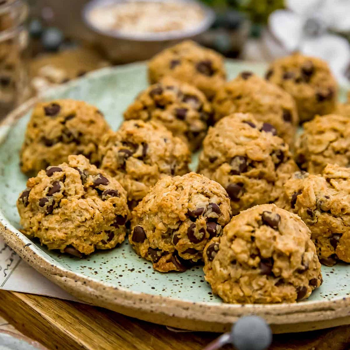 Easy Vegan Peanut Butter Oatmeal Chocolate Chip Cookies