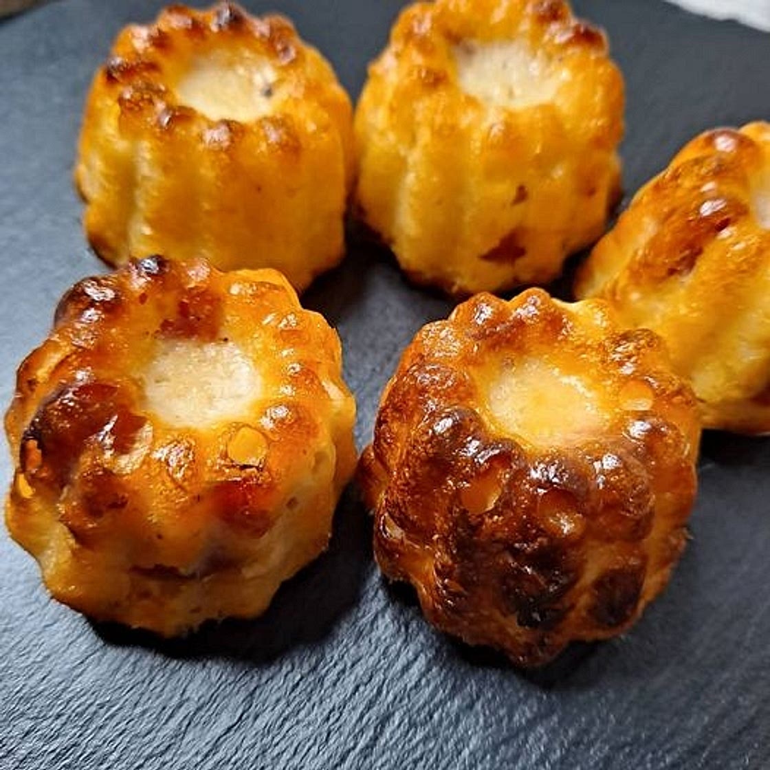 Canelé salé au chorizo, coeur coulant de chèvre