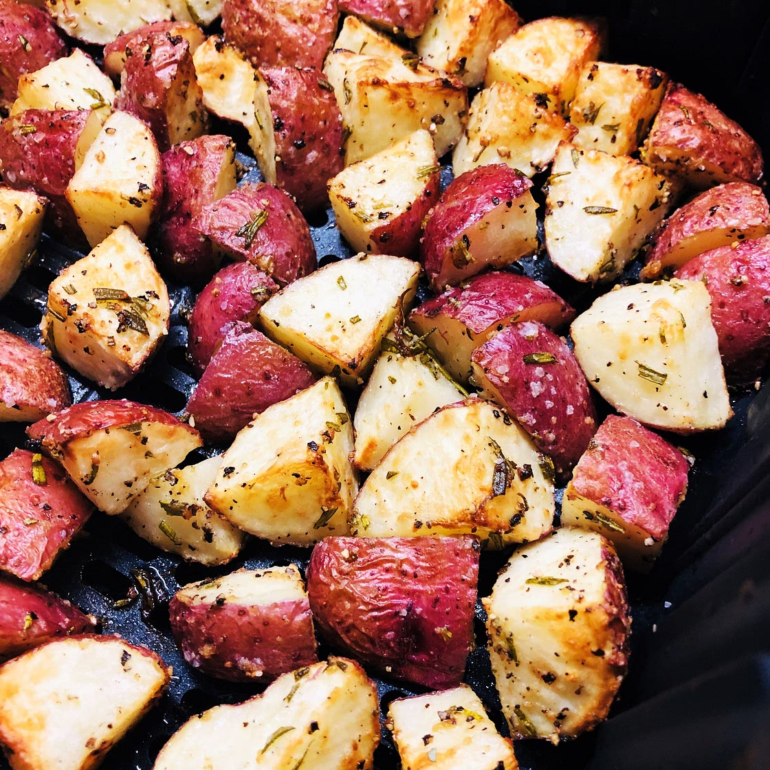 Air Fryer Garlic Rosemary Potatoes