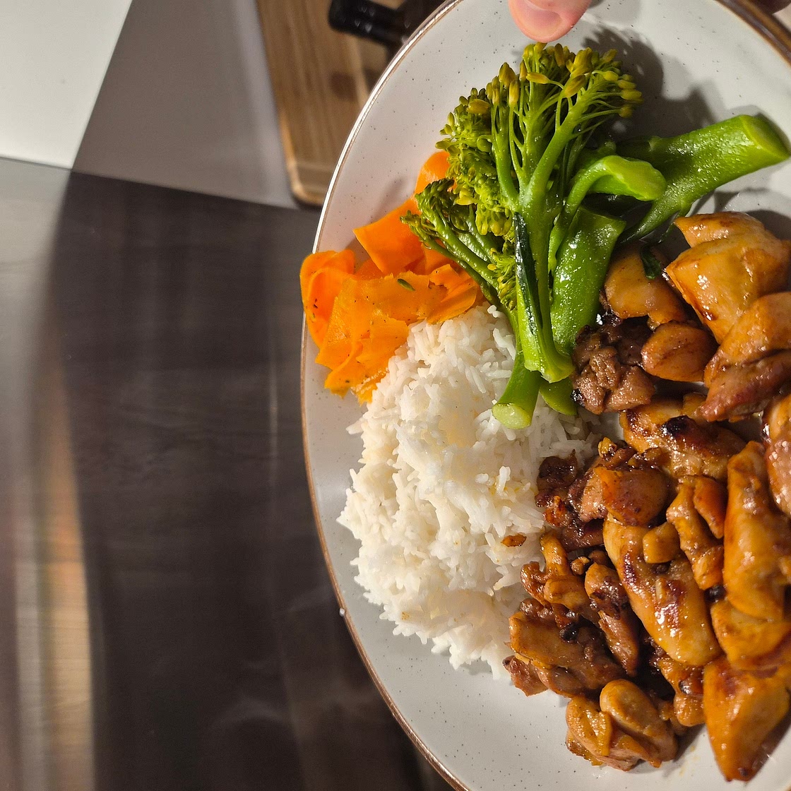 Sticky chicken and rice