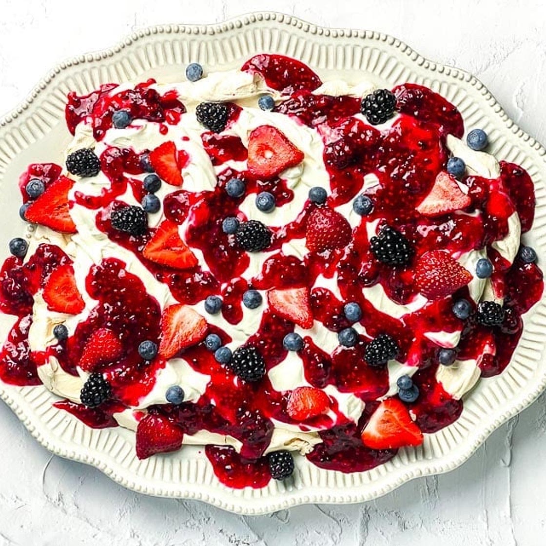 Low FODMAP Mixed Berry Slab Pavolva