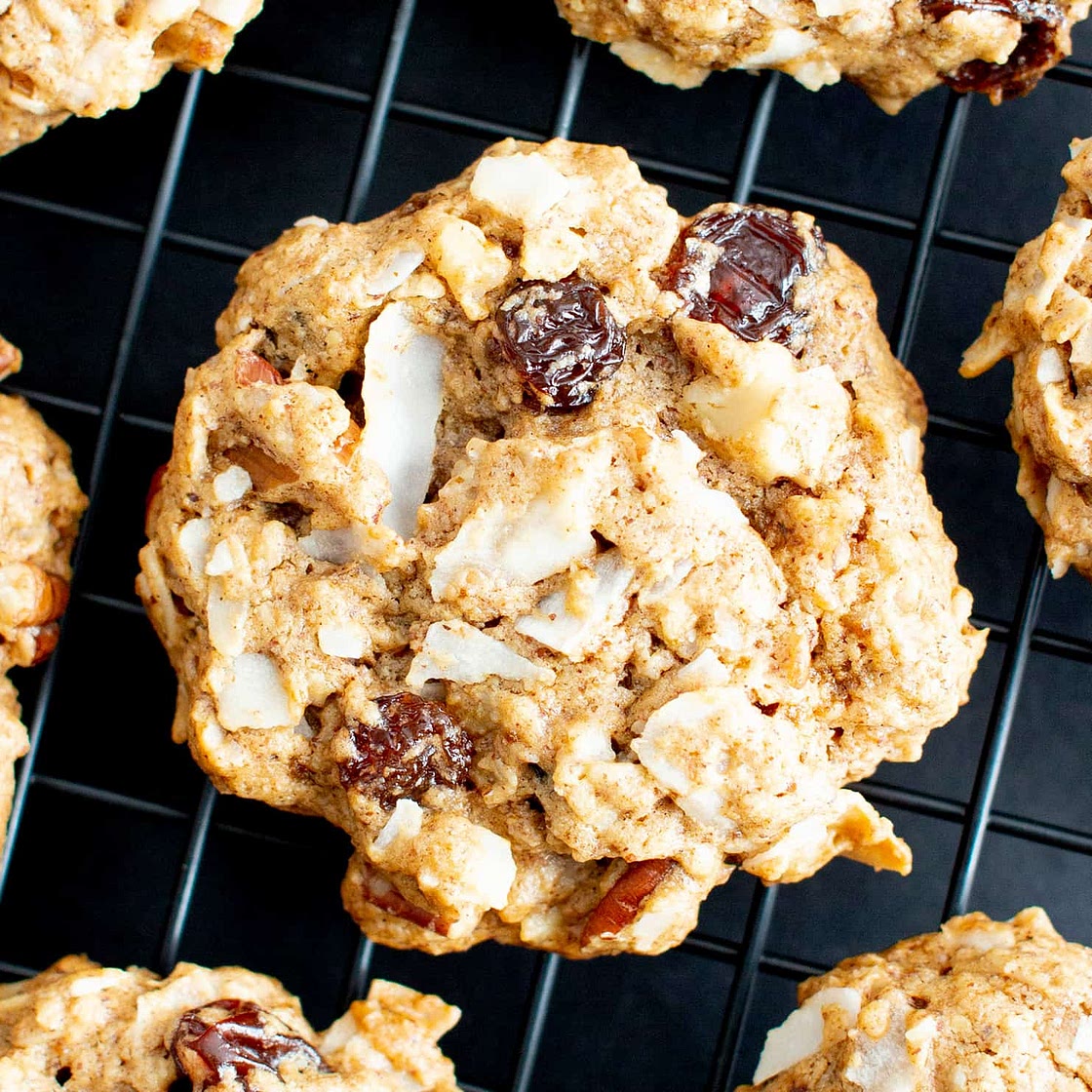 Healthy Breakfast Oatmeal Coconut Cookies (Vegan, Gluten Free)