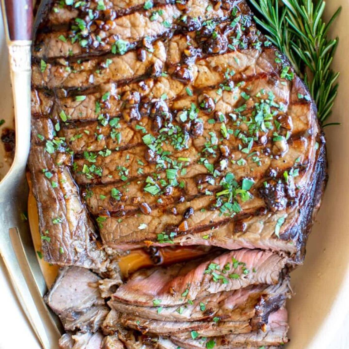 Red Wine and Garlic Marinated London Broil Recipe