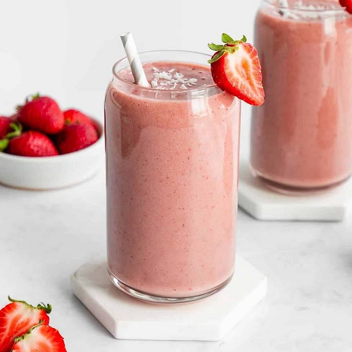 Strawberry cheesecake smoothie