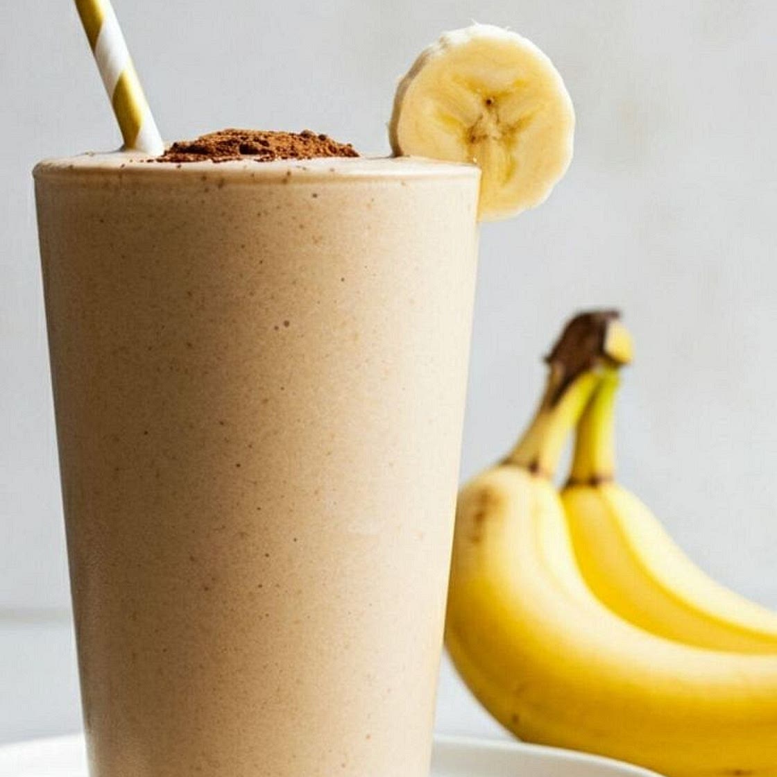 Tahini banana shake