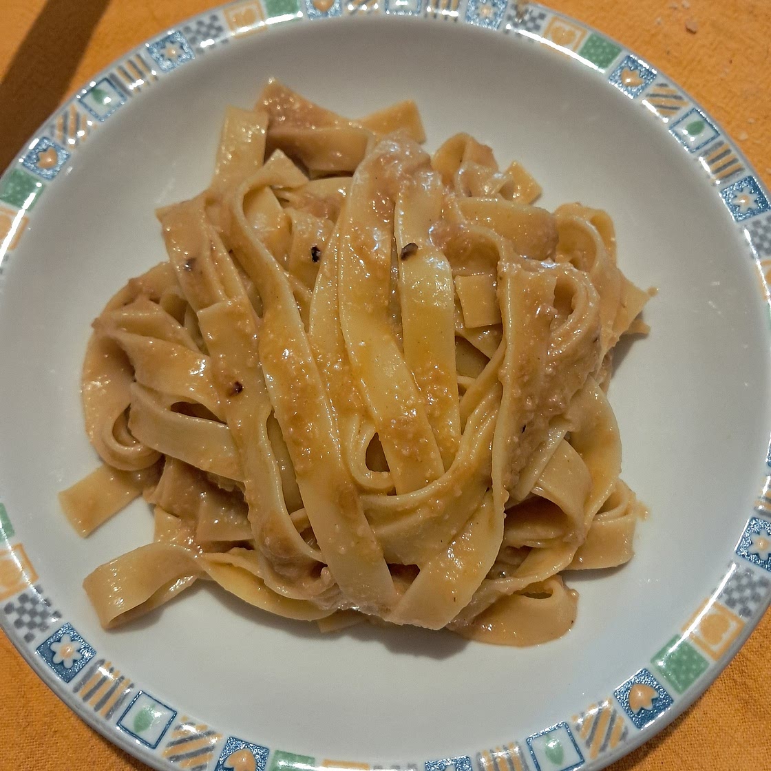 CARAMELISED ONION PASTA