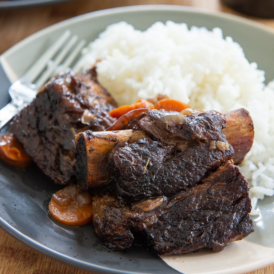 Slow Cooker Short Ribs