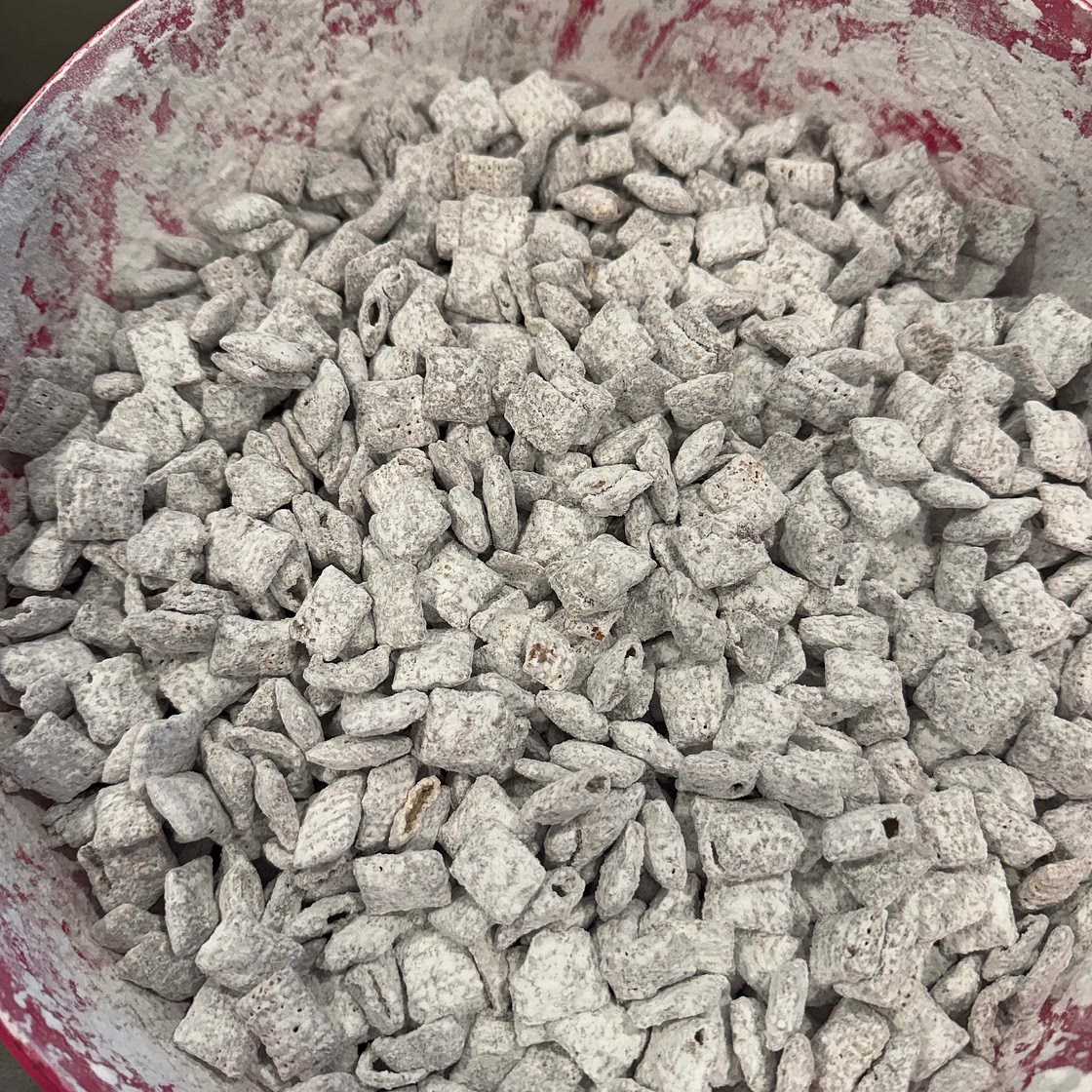 The BEST Muddy Buddies Recipe