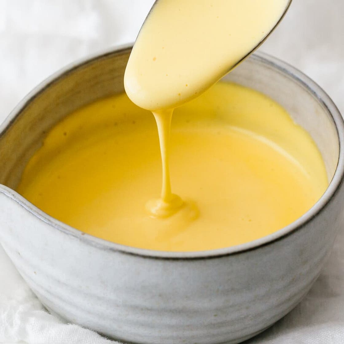 Hollandaise Sauce (Easy & No-Fail)