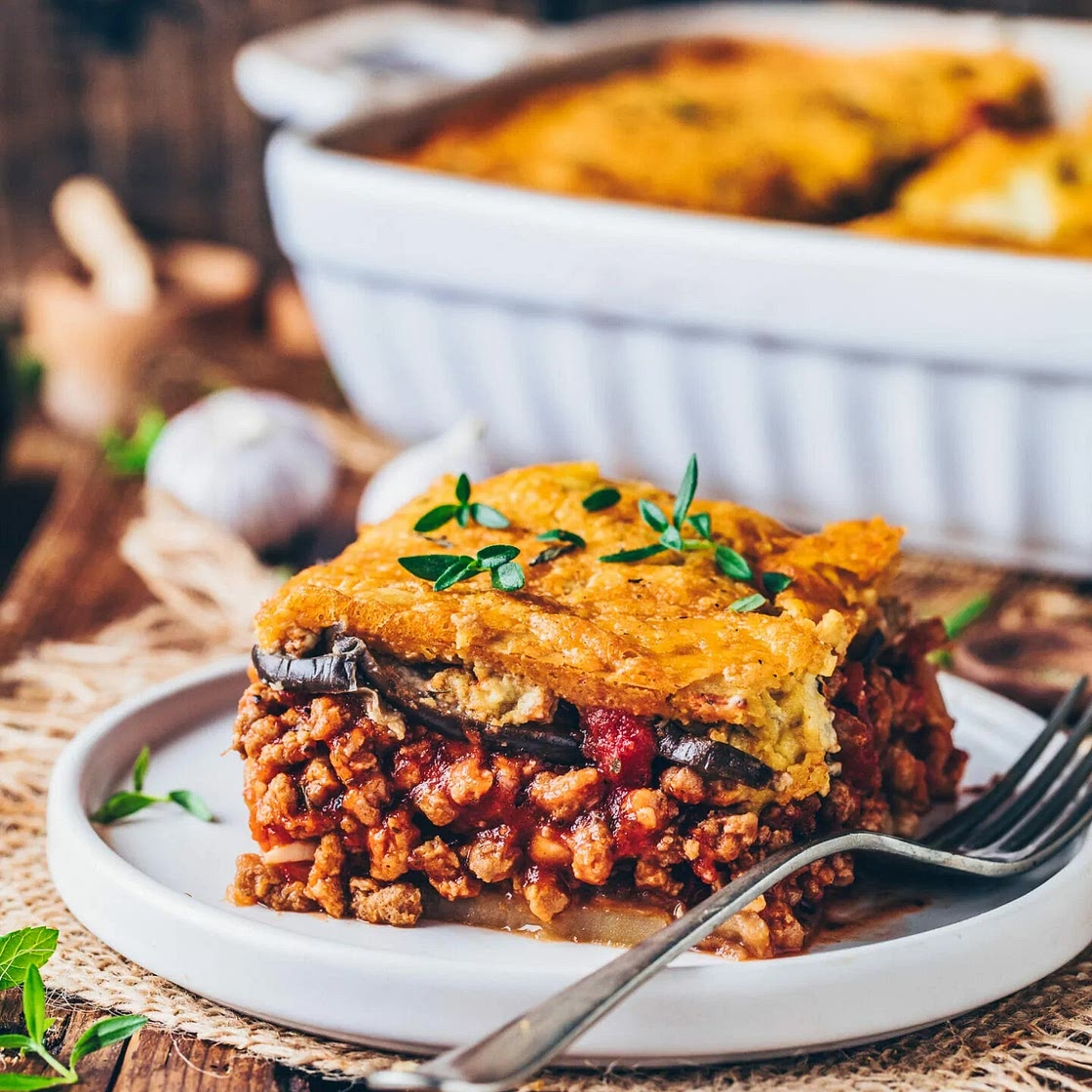 Vegane Moussaka mit Cashew-Béchamel