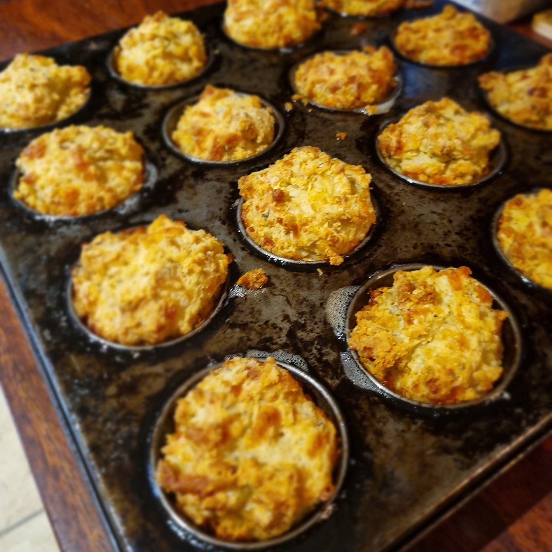 Sourdough Cheese Muffins