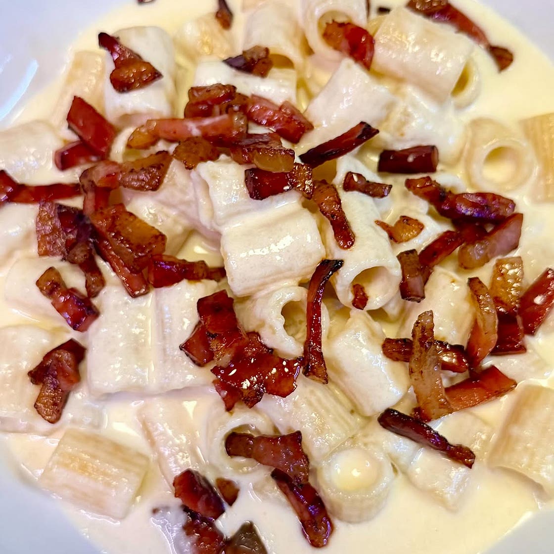 PASTA CON FONDUTA DI PARMIGIANO E SPECK 🥓