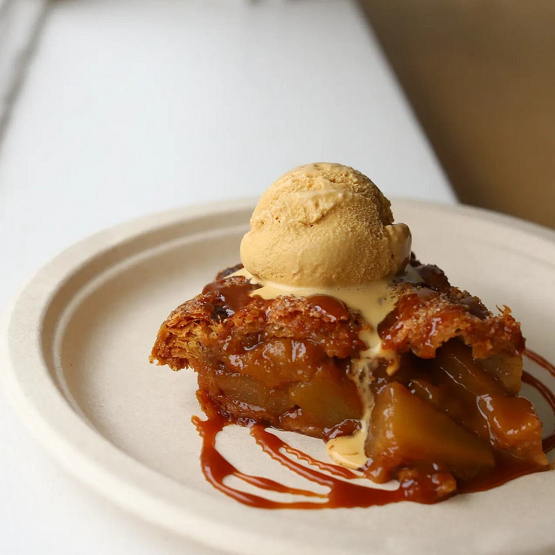 Kitchen Project #40: Caramel pear pie