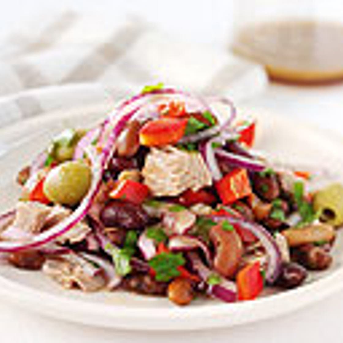 Italian tuna and bean salad with olives