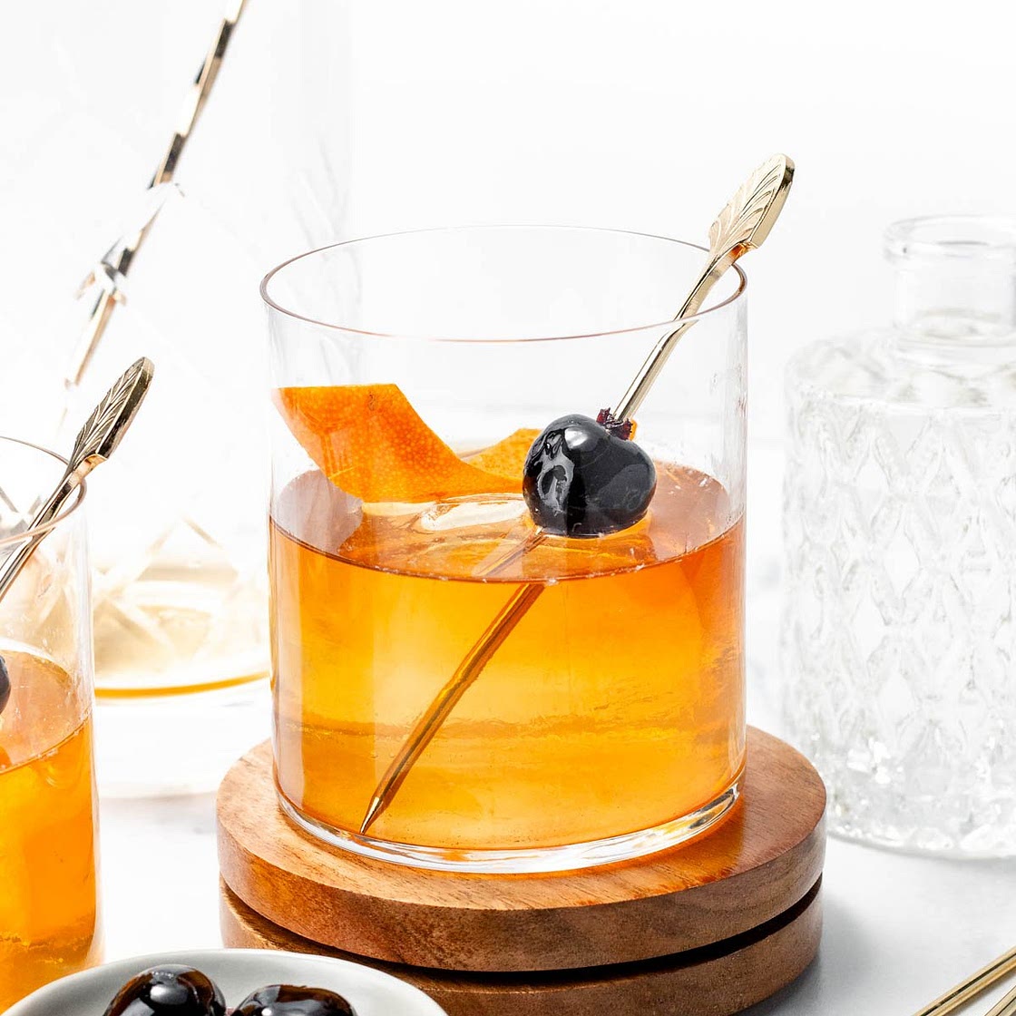 Classic Old-Fashioned Cocktail