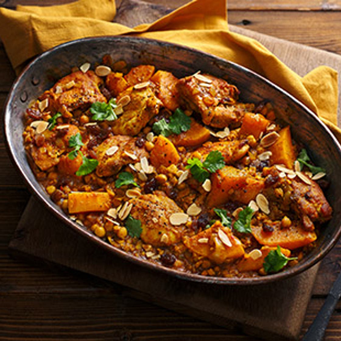 Slow-cooked chicken korma