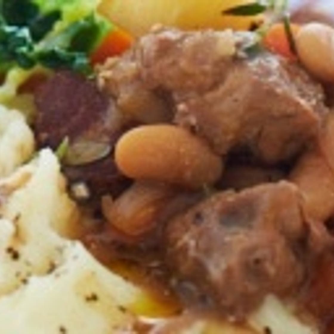 Turkey and red wine casserole