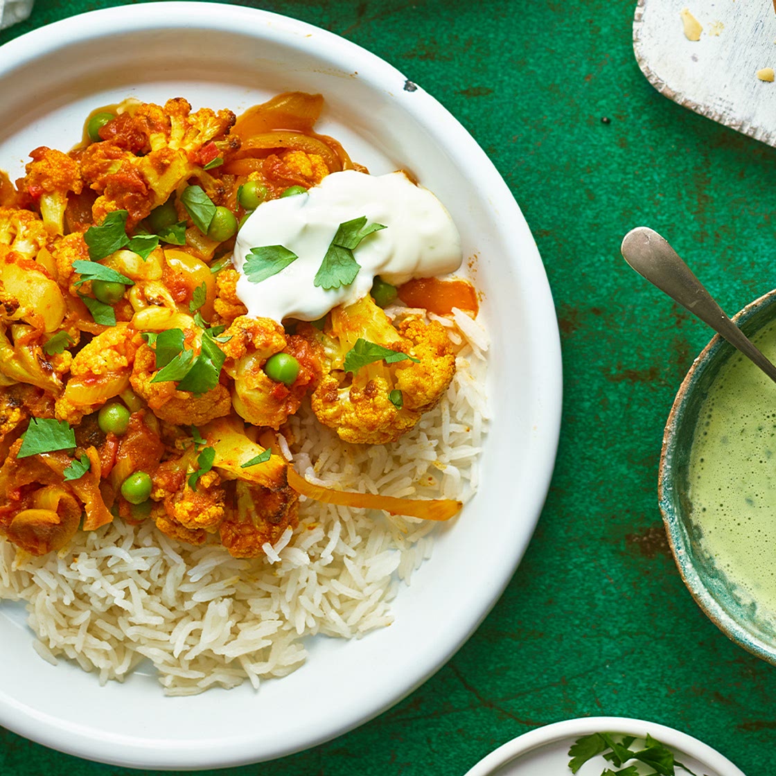 Cauliflower and pea curry
