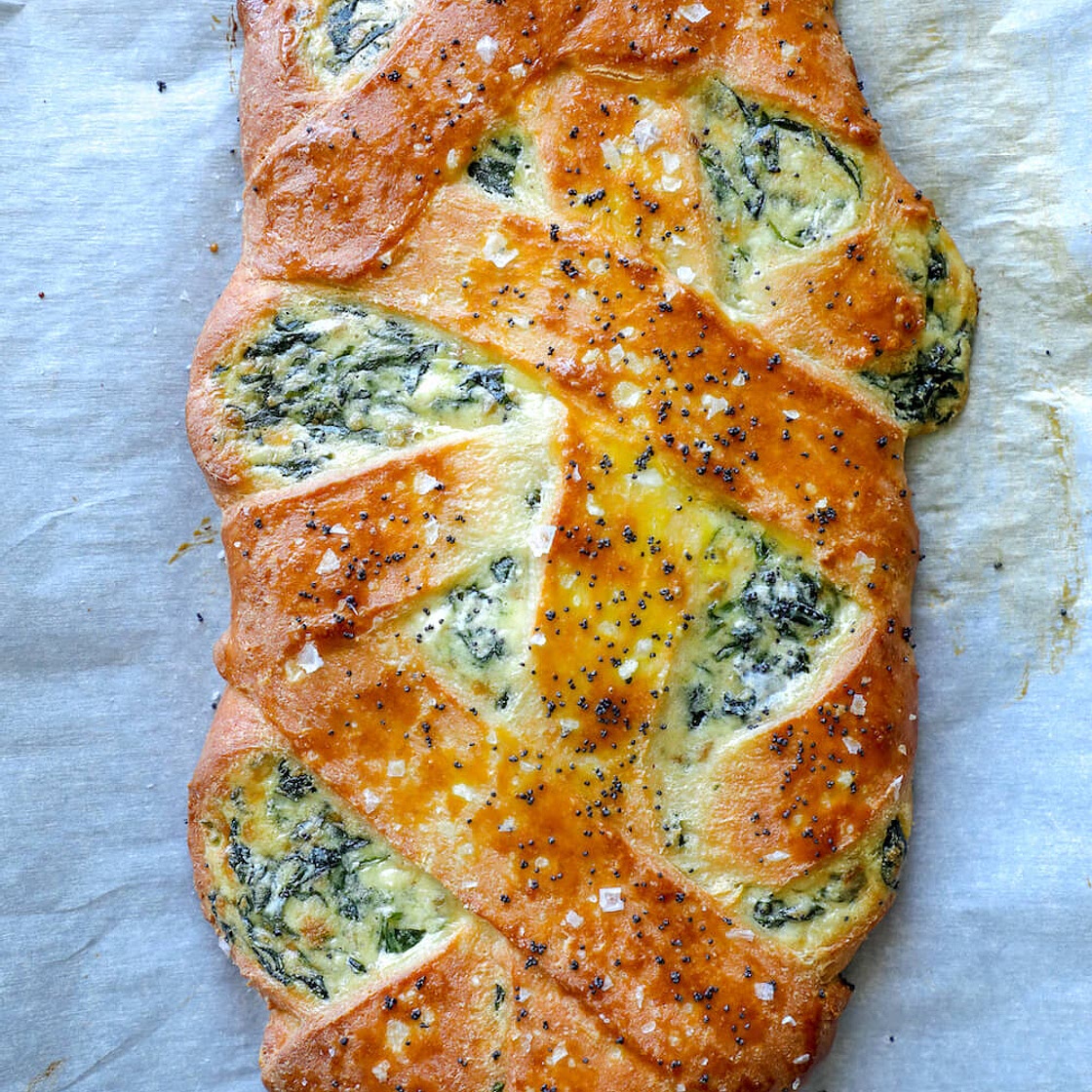 Keto Calzone with Spinach and Cheese