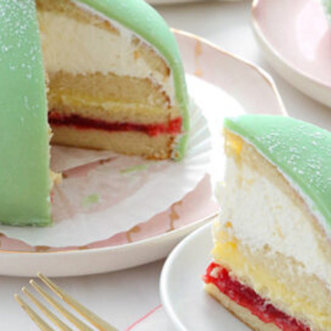Swedish Princess Cake (Prinsesstårta)