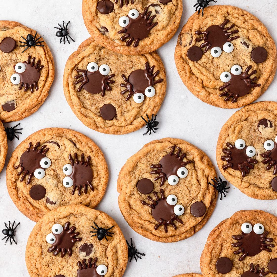 Spider Pumpkin Chocolate Chip Cookies