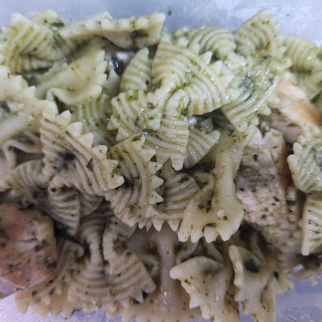 Pesto Chicken Pasta (Justin Safe)