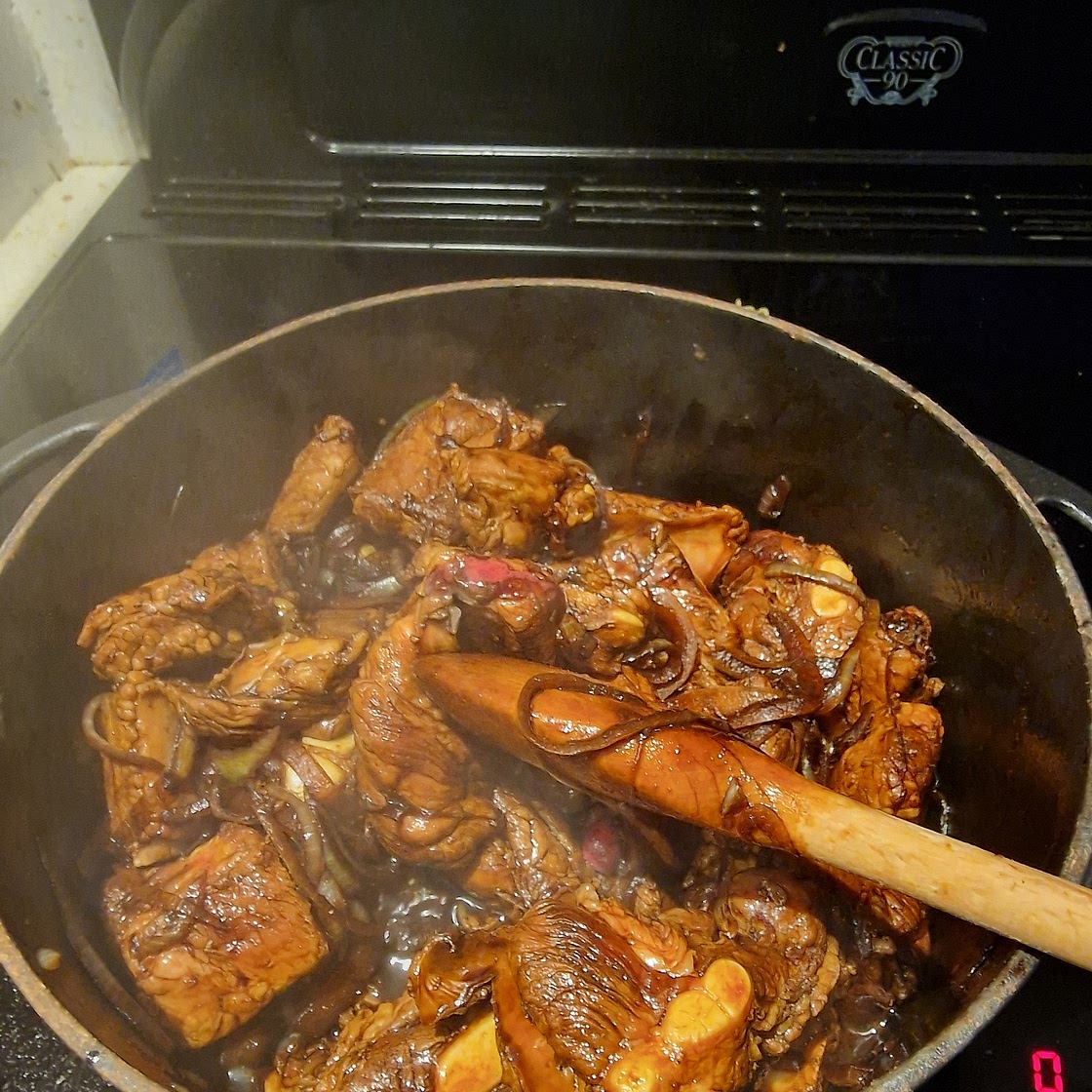 Pai Kuat (Hokkien Soya Sauce Pork Rib Casserole)