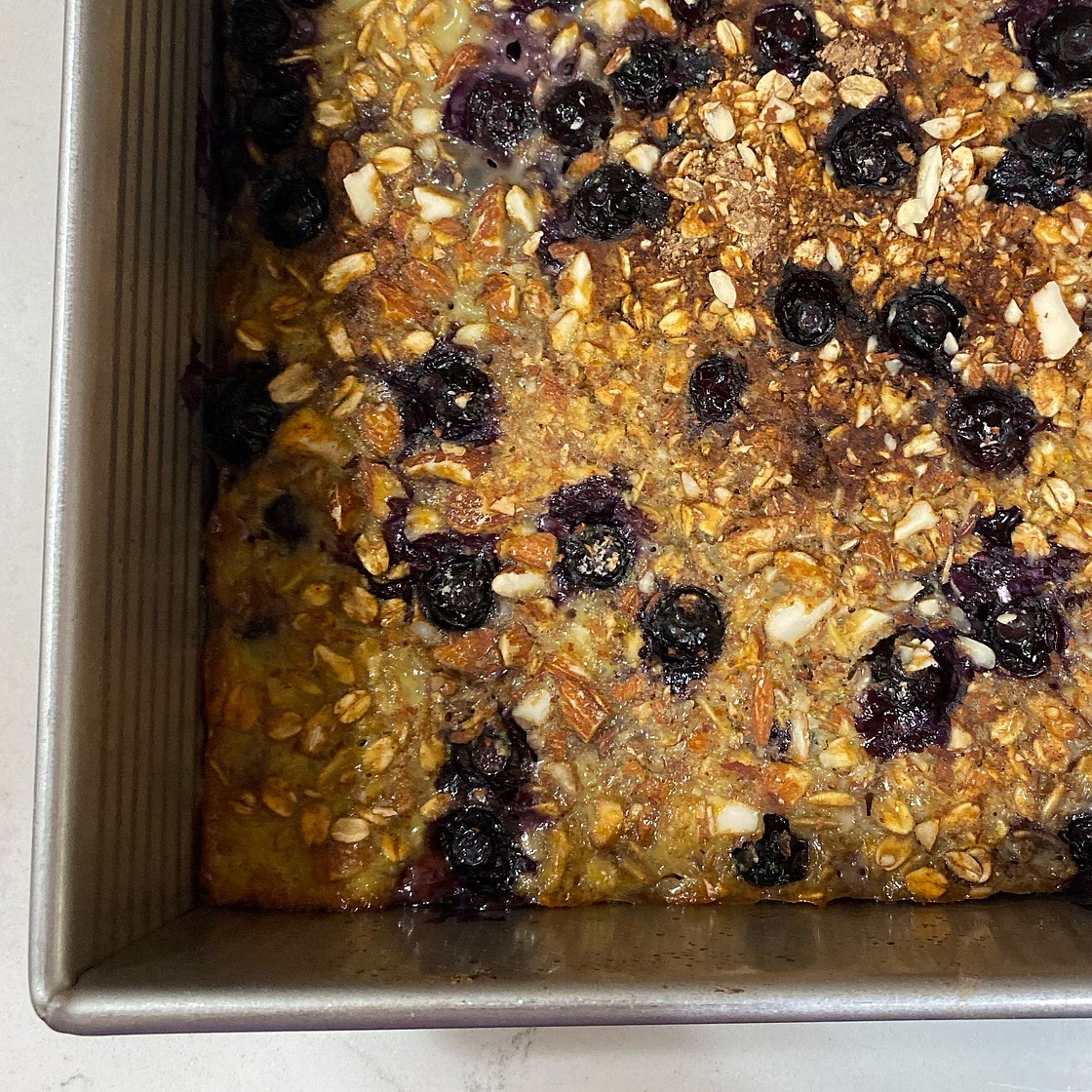 Baked Oatmeal with Blueberries and Bananas