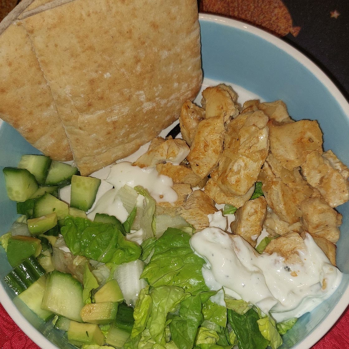 Greek Chicken Tzatziki Bowls