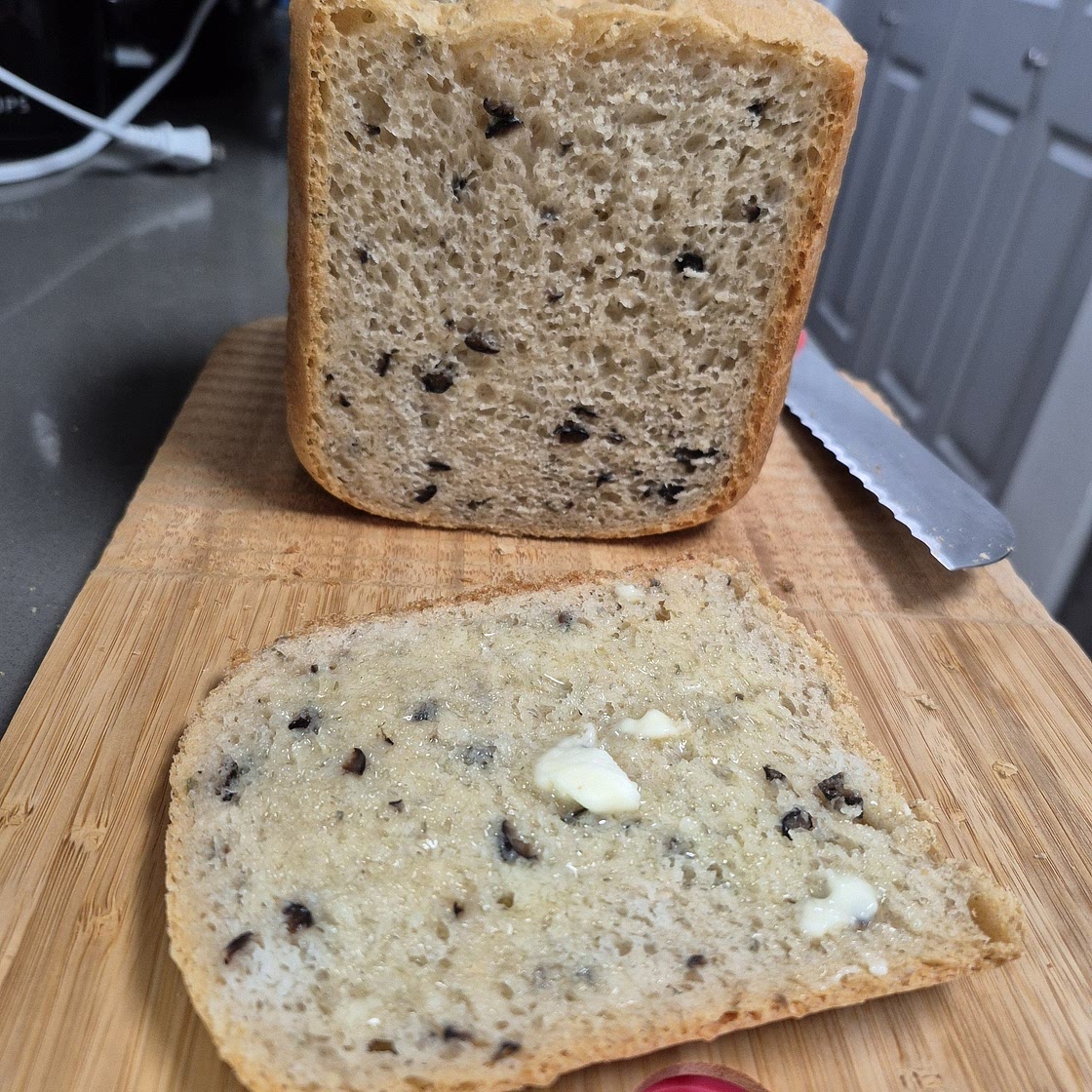 📋 Bread Machine Onion and Olive Bread Recipe