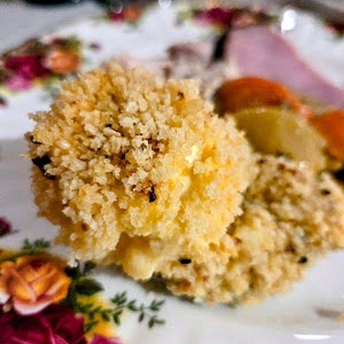 Cheesy Everything Bagel Mashed Potatoes